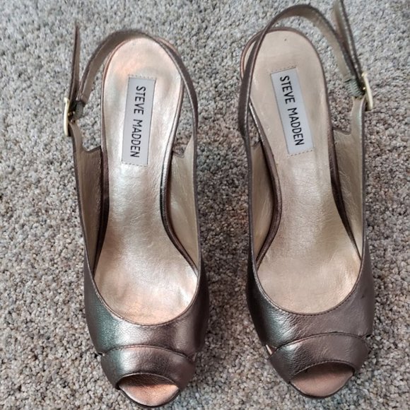 EUC Steve Madden Pewter Sling back Heels SZ 6 1/2 - Picture 3 of 6